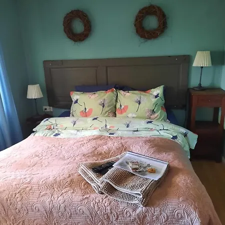 Anneke's Bed En Botterhammeke