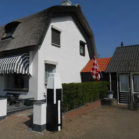 Проживание в семье Anneke's Bed En Botterhammeke Woensdrecht