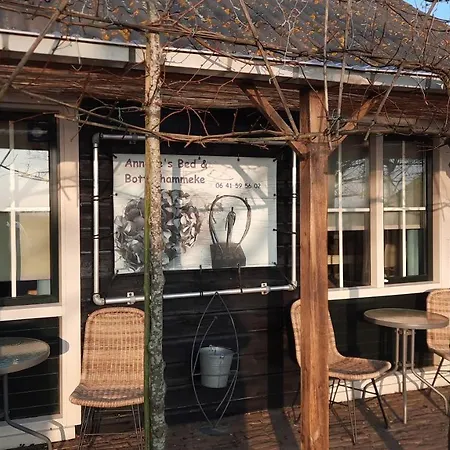 Anneke's Bed En Botterhammeke *